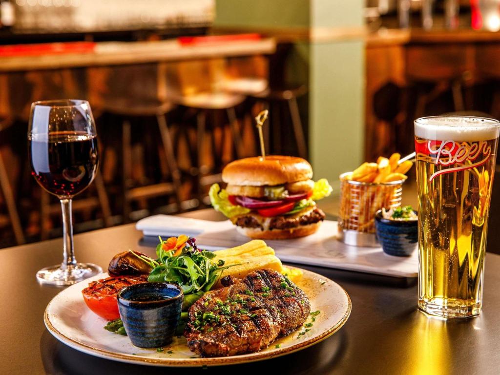 Mercure Cardiff North Hotel - Resim 44