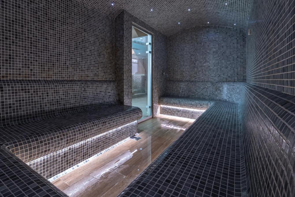 City Joy - sports Center Tasmajdan - Resim 19