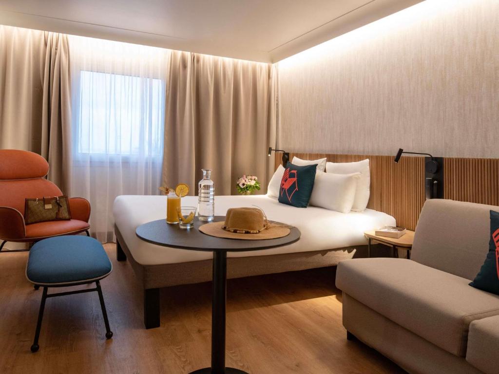 
Superior Queen Room with Sofa
