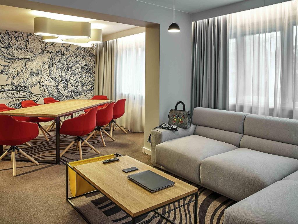 Novotel Wroclaw City - Resim 11
