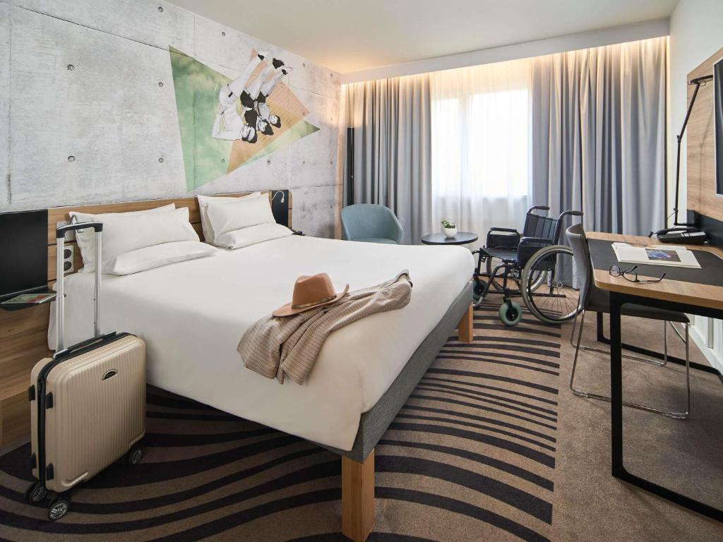 Novotel Wroclaw City - Resim 3