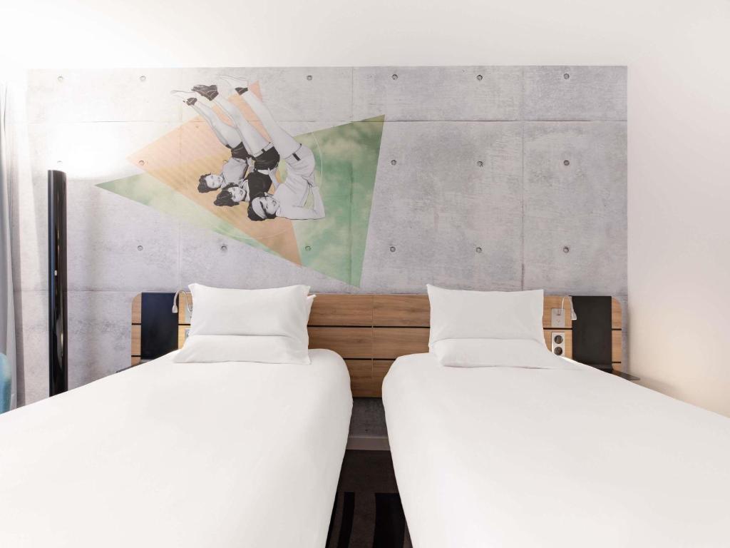 Novotel Wroclaw City - Resim 36