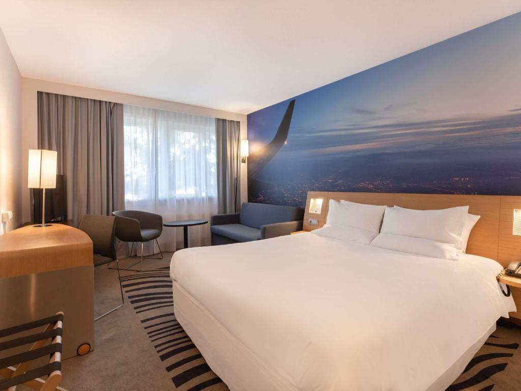 Novotel Wroclaw City - Resim 38