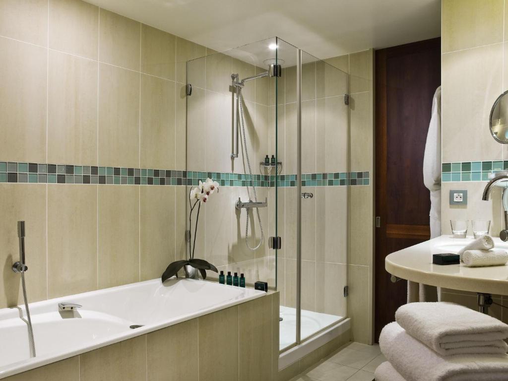 Sofitel Marseille Vieux-Port - Resim 20