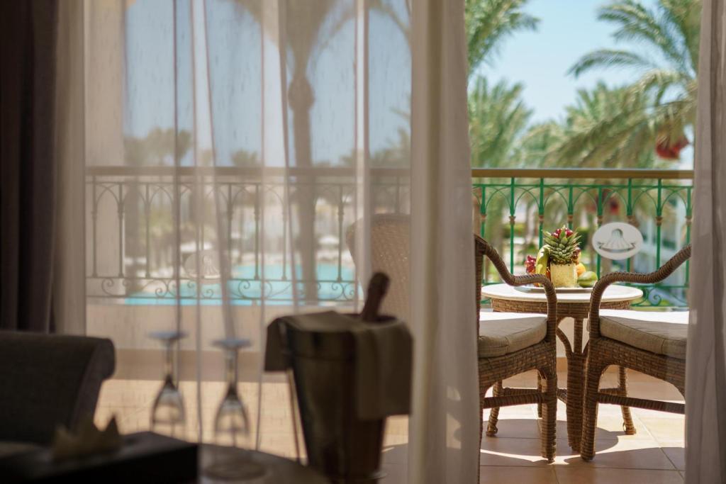 Baron Palms Adults Friendly Only 16 years plus Boutique Hotel Style - 4