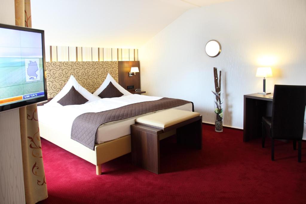 Lobinger-Parkhotel - Triple Room