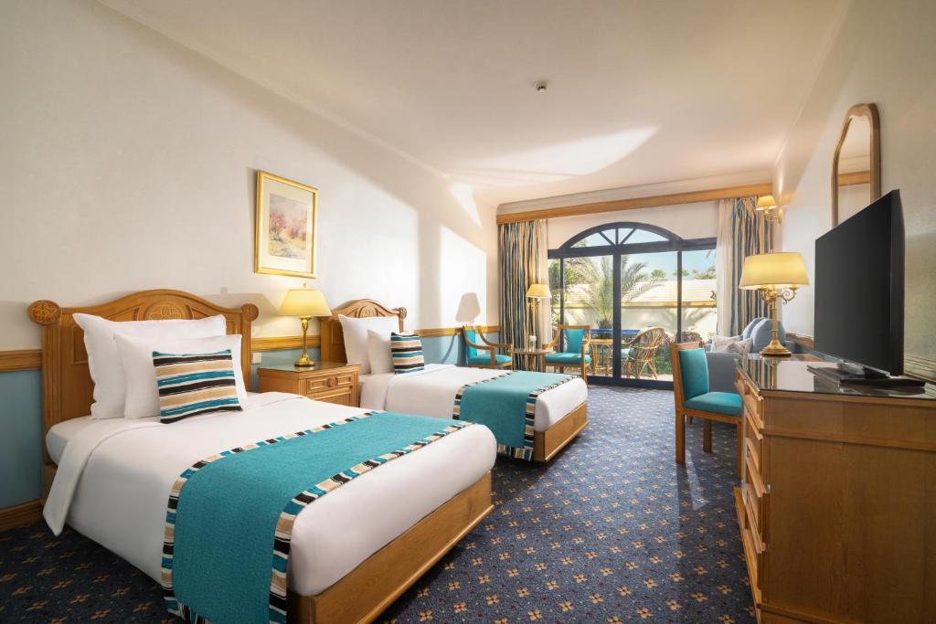 JAZ Pyramids Resort - 11