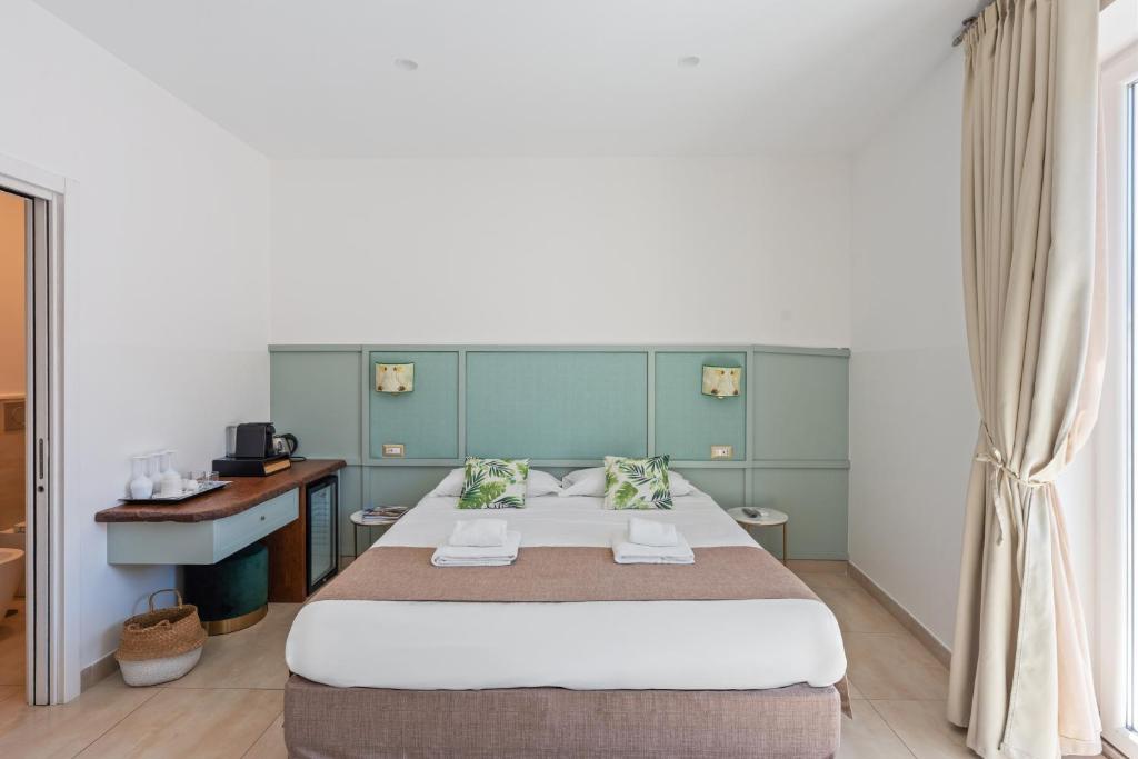 Boutique Suites 186 - 5