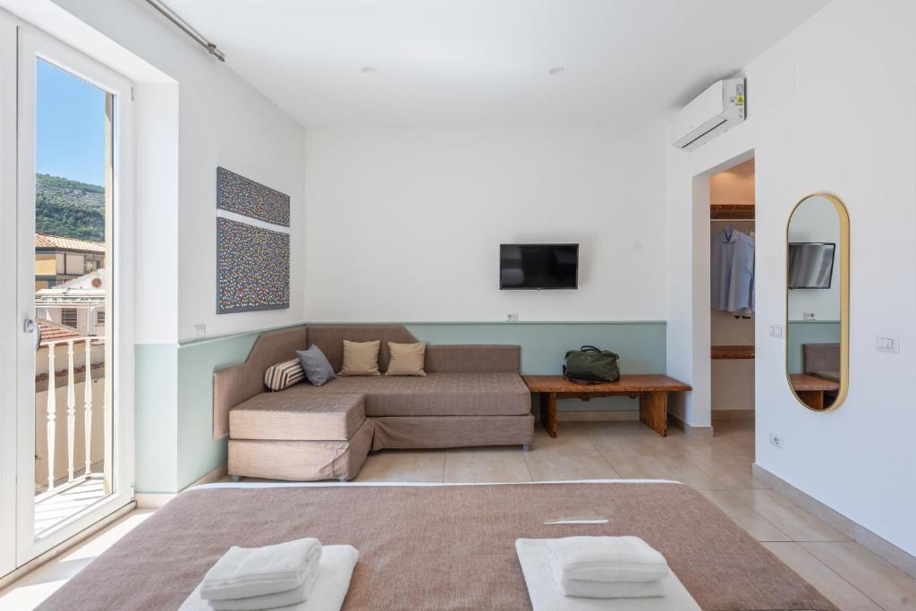 Boutique Suites 186 - 11