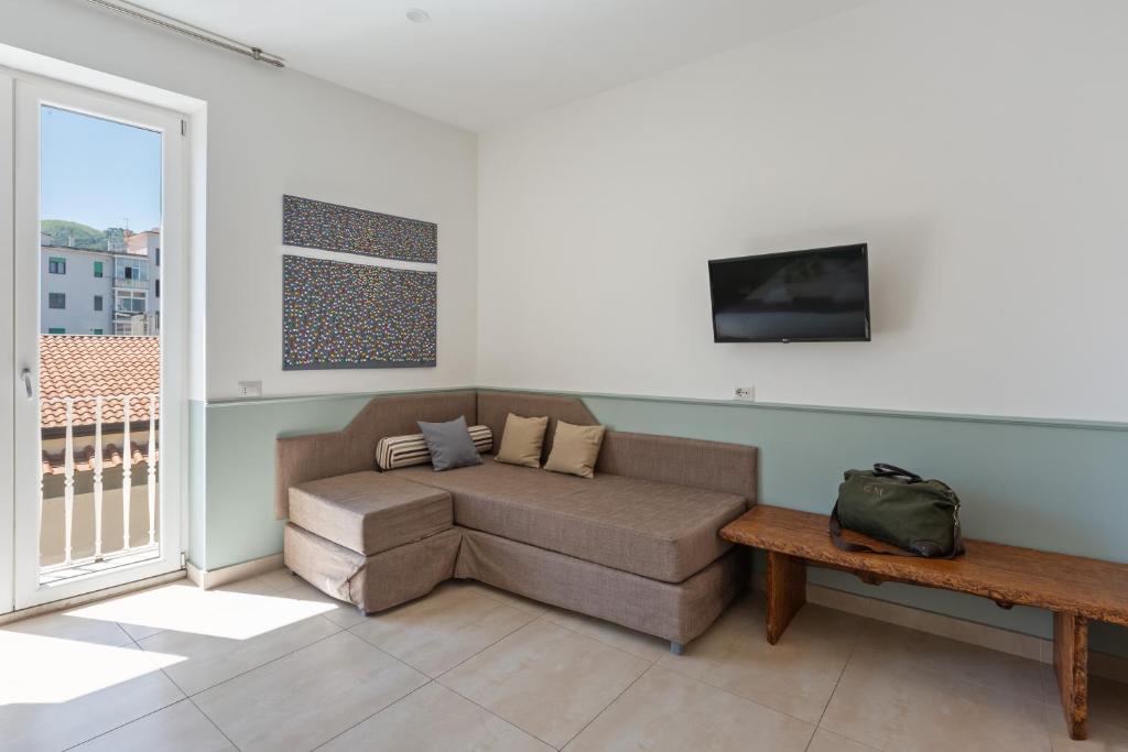 Boutique Suites 186 - 9