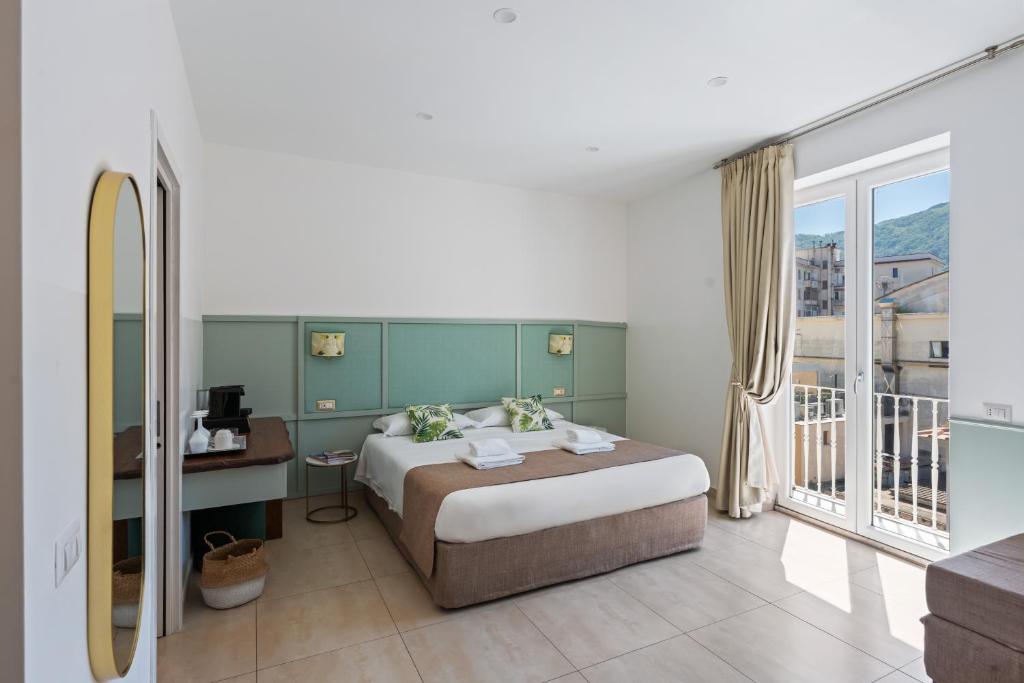 Boutique Suites 186 - 17