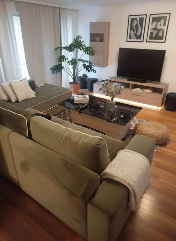 Luxury 2-Bedroom Residence in Kifisia