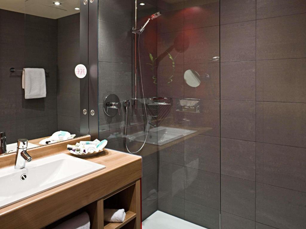 
Privilege King Room with Sofa Bed
