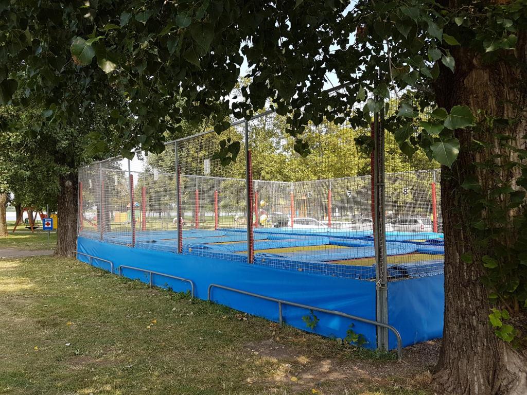 Tennis and/or squash facilities at Ferienhaus Christian or nearby