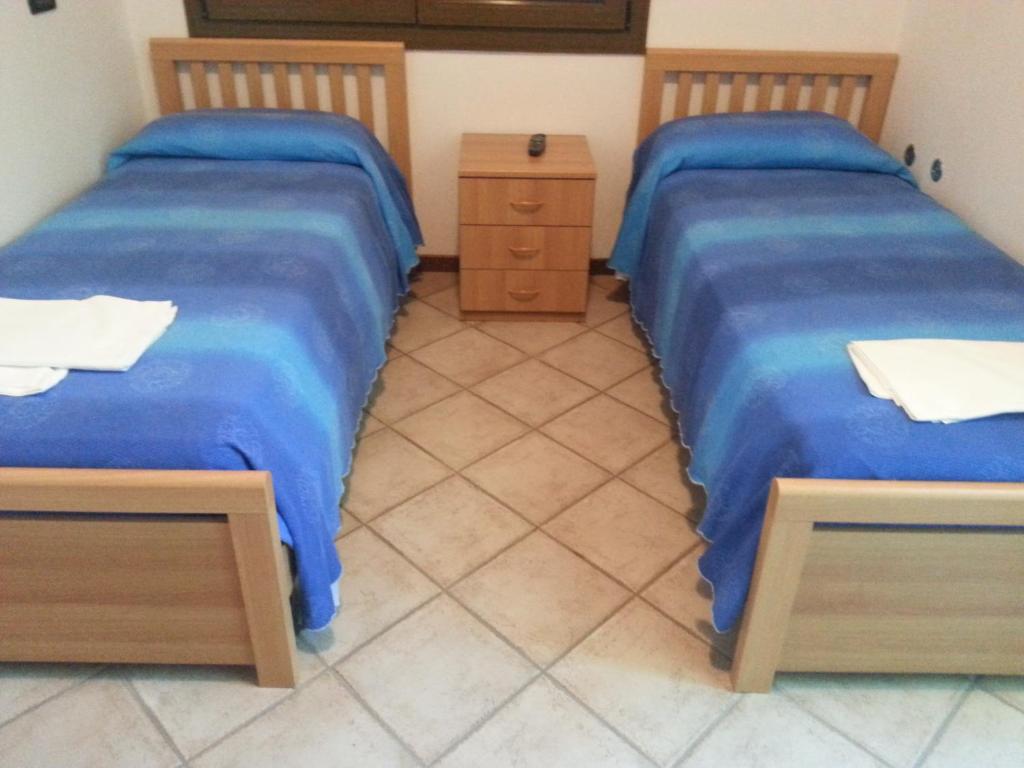 Lo Zodiaco - Chambre Familiale Avec Salle De Bain Privée