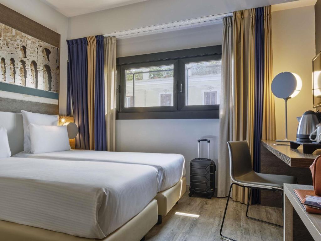 Mercure Roma Centro Colosseo - Resim 22