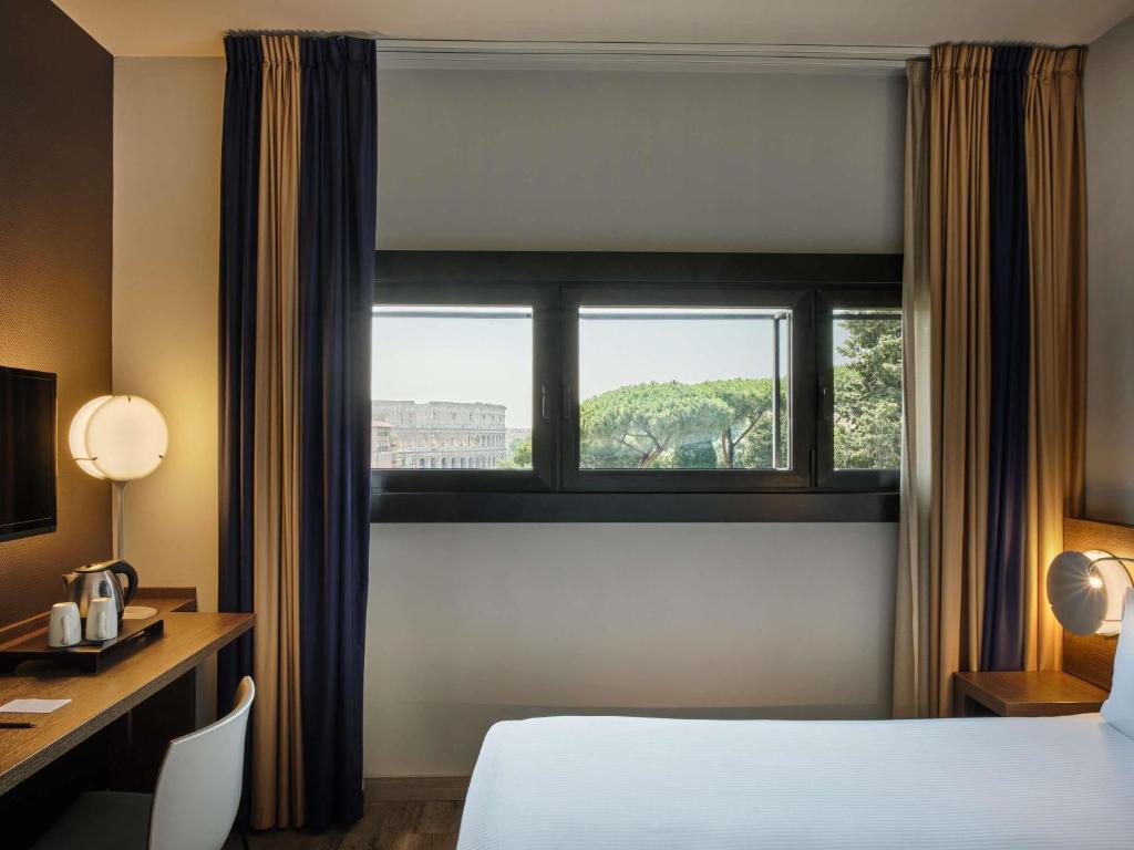 Mercure Roma Centro Colosseo - Resim 4