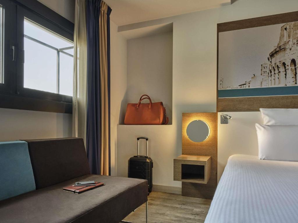 Mercure Roma Centro Colosseo - Resim 24