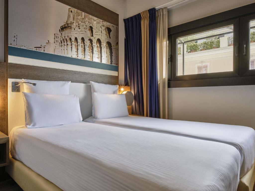 Mercure Roma Centro Colosseo - Resim 25