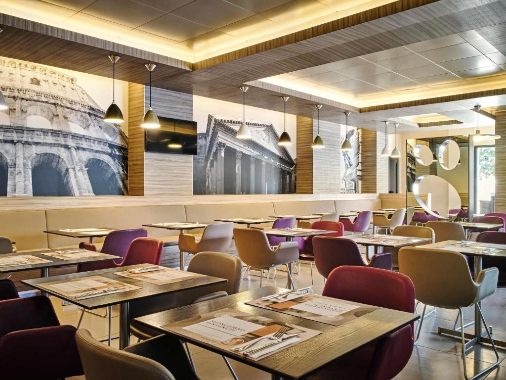 Mercure Roma Centro Colosseo - Resim 14