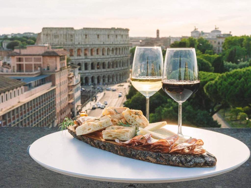 Mercure Roma Centro Colosseo - Resim 33