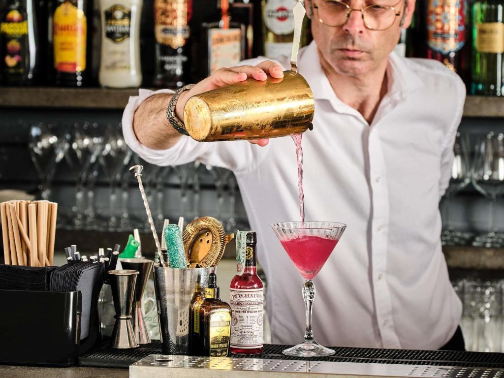 Mercure Roma Centro Colosseo - Resim 37