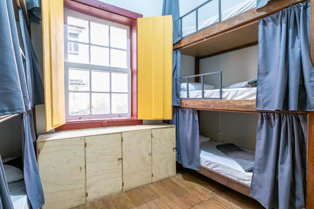 É Hostel - Letto Singolo In Dormitorio Con 6 Letti