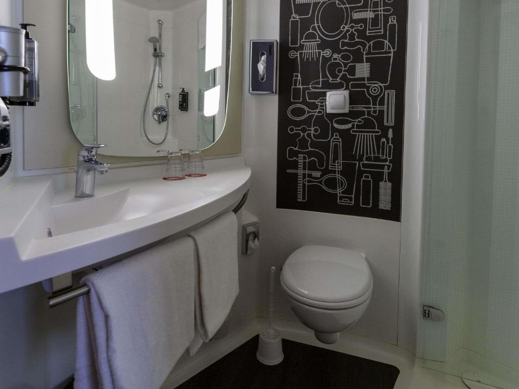 ibis Köln Messe - Resim 13