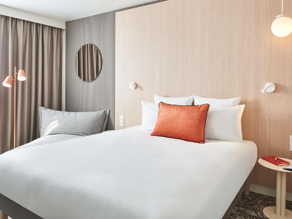Novotel Paris 13 Porte d'Italie - Superior Queen Room