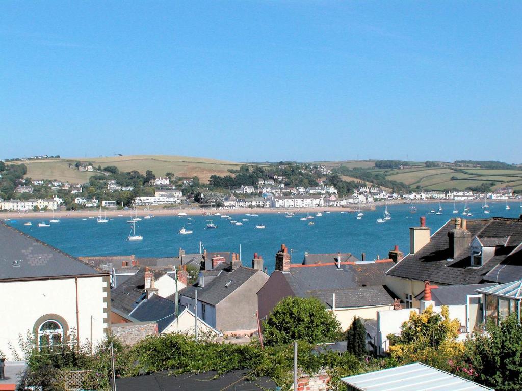 a view of a town with boats in the water at 2 Bed in Appledore 3GABL in Appledore