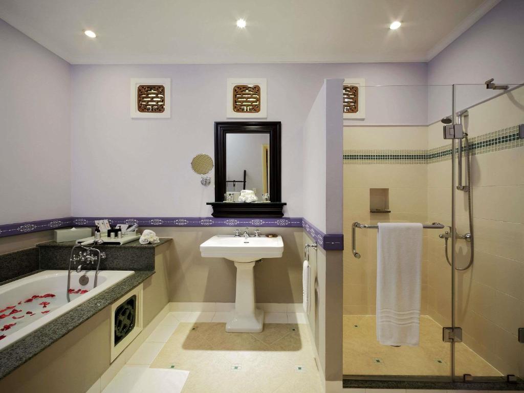 Phòng Giường Đôi/2 Giường Đơn Kiểu Biệt Thự Deluxe Nhìn Ra Vườn
