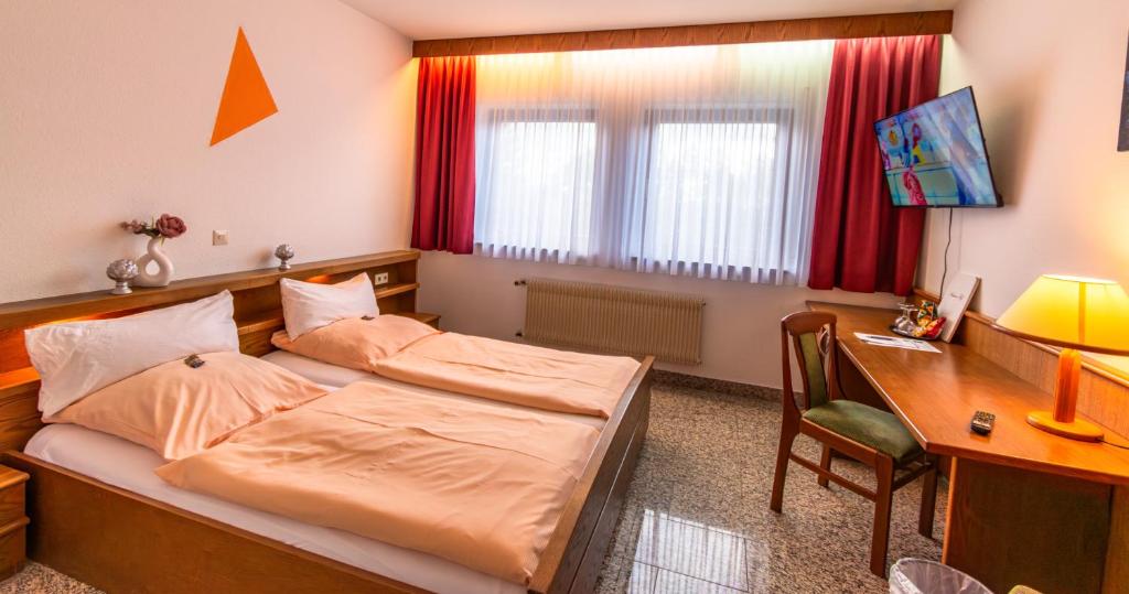 Hotel und Restaurant Nehrener Hof - Double Room
