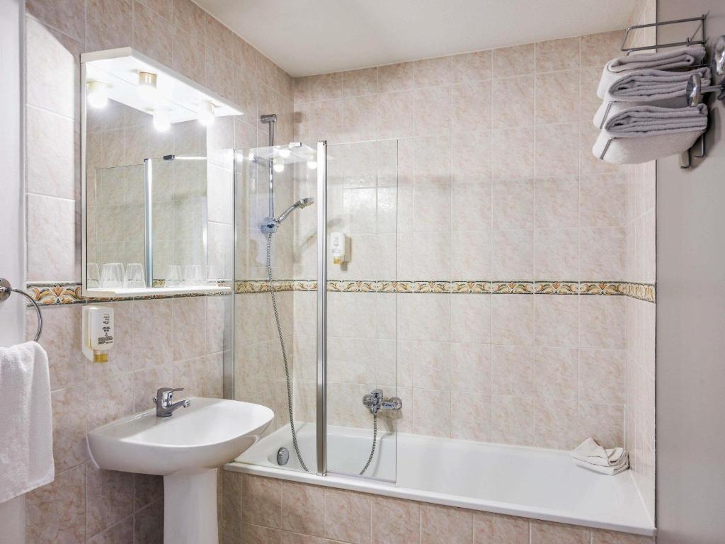 
One-Bedroom Apartment with Balcony (4 Adults)
