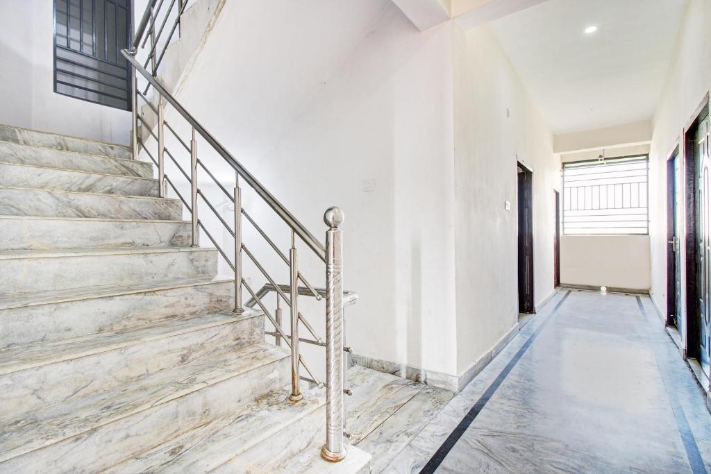 Fotografie z fotogalerie ubytování Hotel O JR Hotel v destinaci Lakhnaú