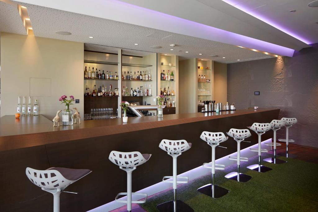 Lounge nebo bar v ubytování Campus Hotel Hertenstein