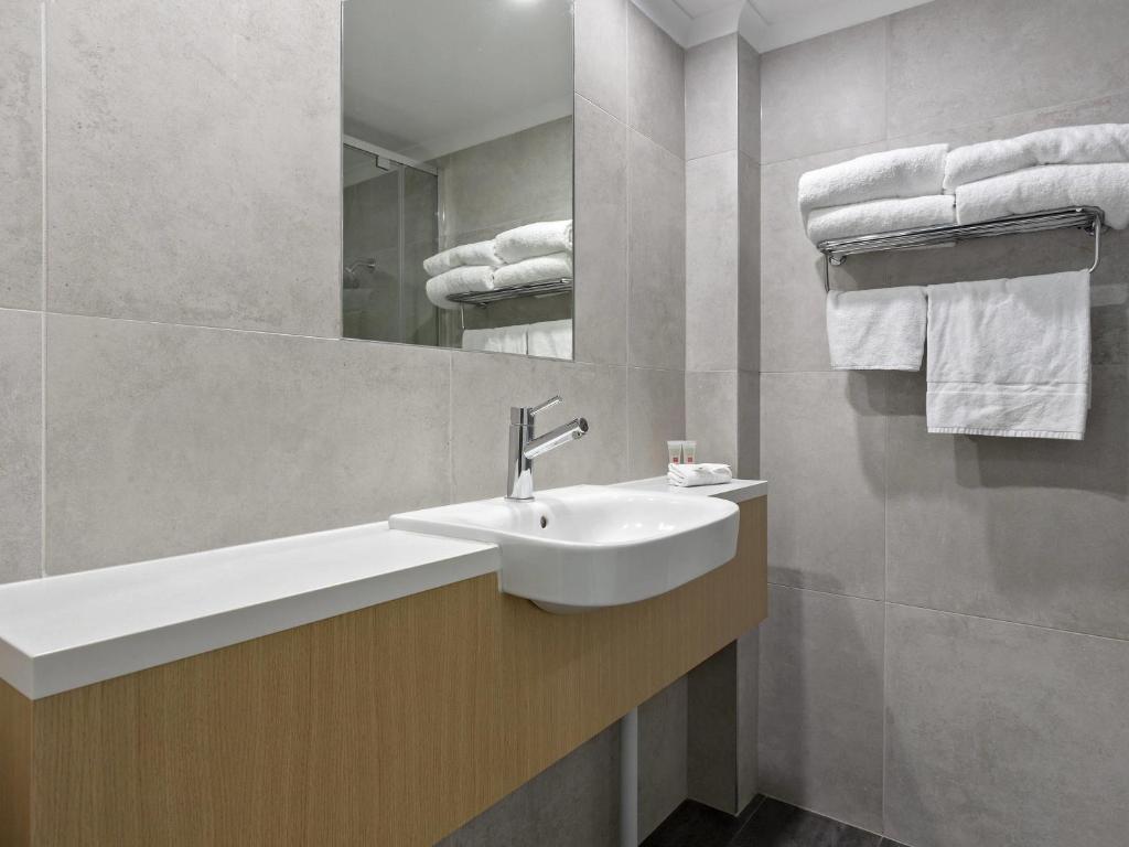 ibis Styles Canberra Eagle Hawk - Resim 3