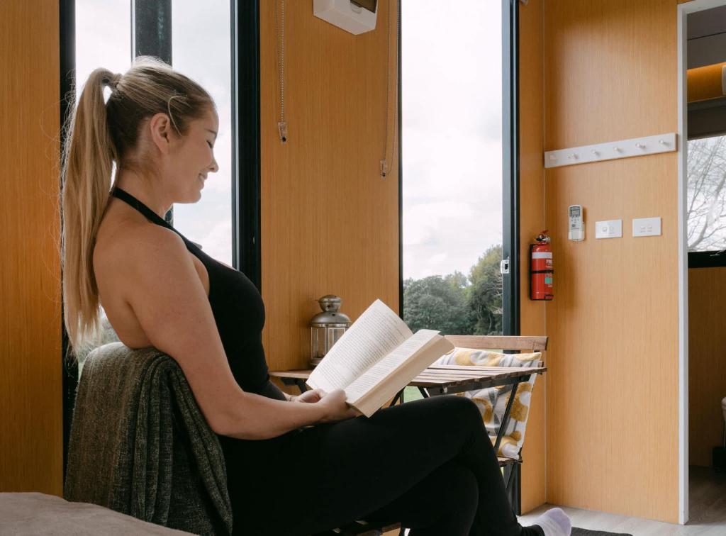 Forest Farm Tiny House by Tiny Away - Resim 23