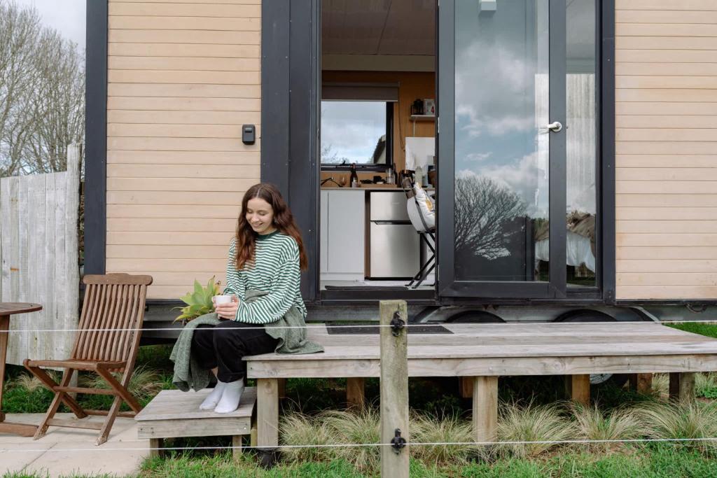 Forest Farm Tiny House by Tiny Away - Resim 26