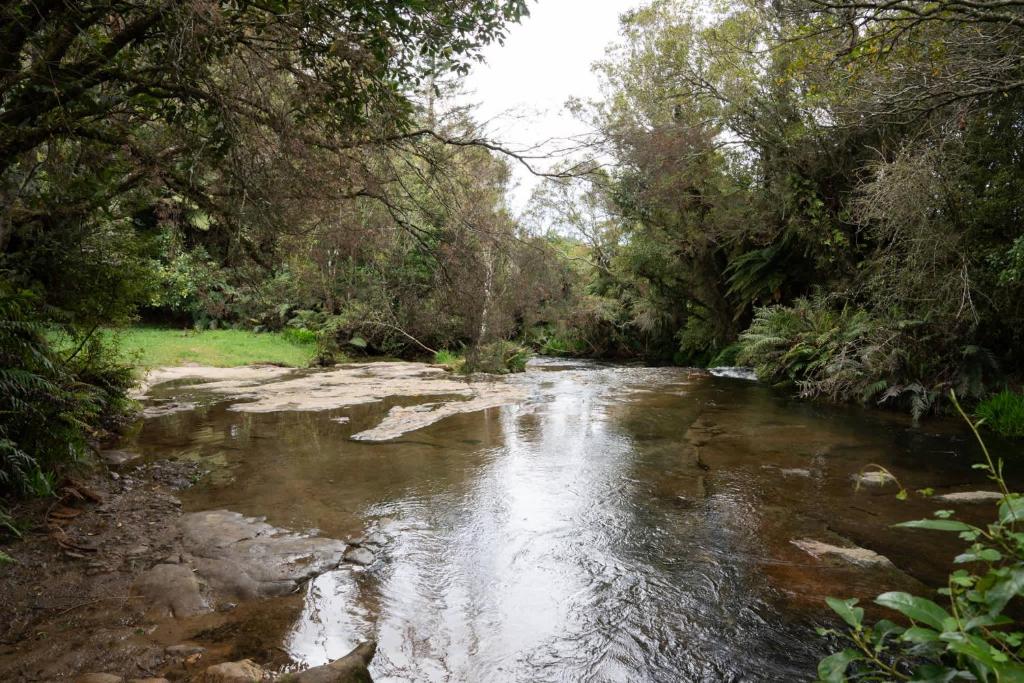 Forest Farm Tiny House by Tiny Away - Resim 39
