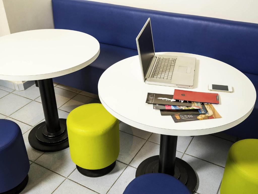 ibis budget Nice Aeroport - Resim 21