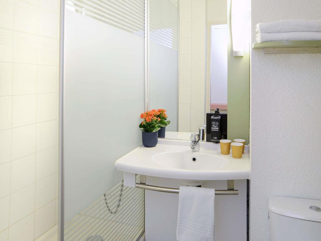 ibis budget Toulouse Centre Gare - Resim 15