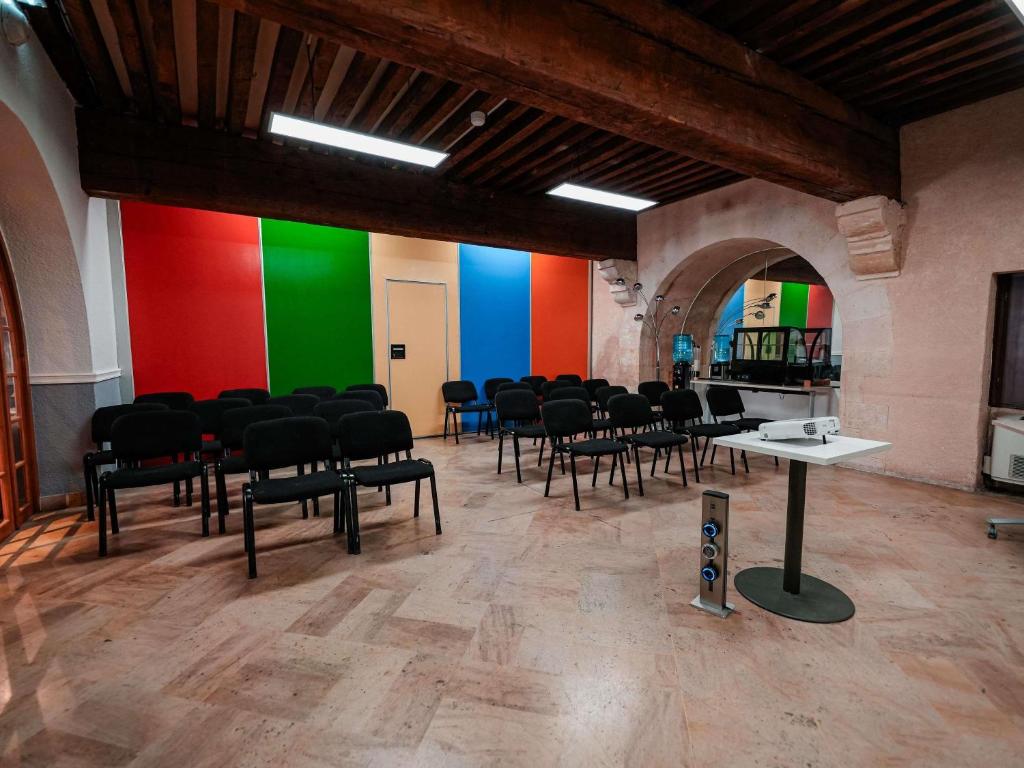 ibis budget Marseille Vieux Port - Resim 45