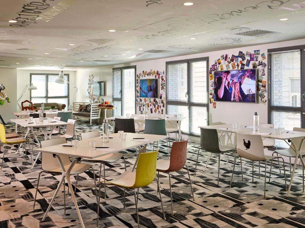 Mama Shelter Lyon - Resim 8