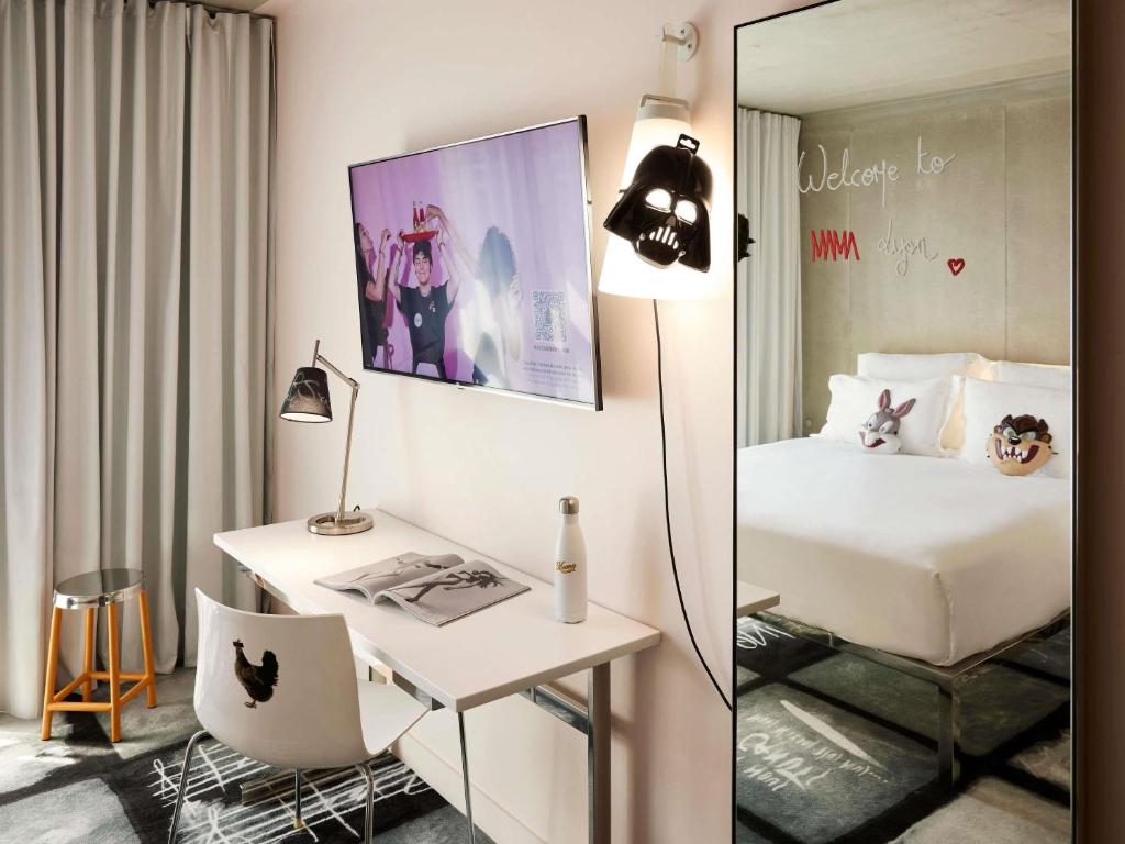 Mama Shelter Lyon - Resim 19