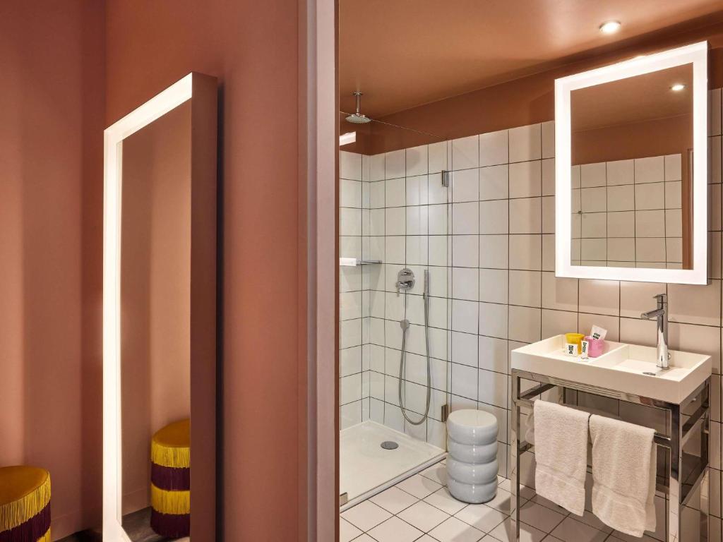 Mama Shelter Lyon - Resim 26