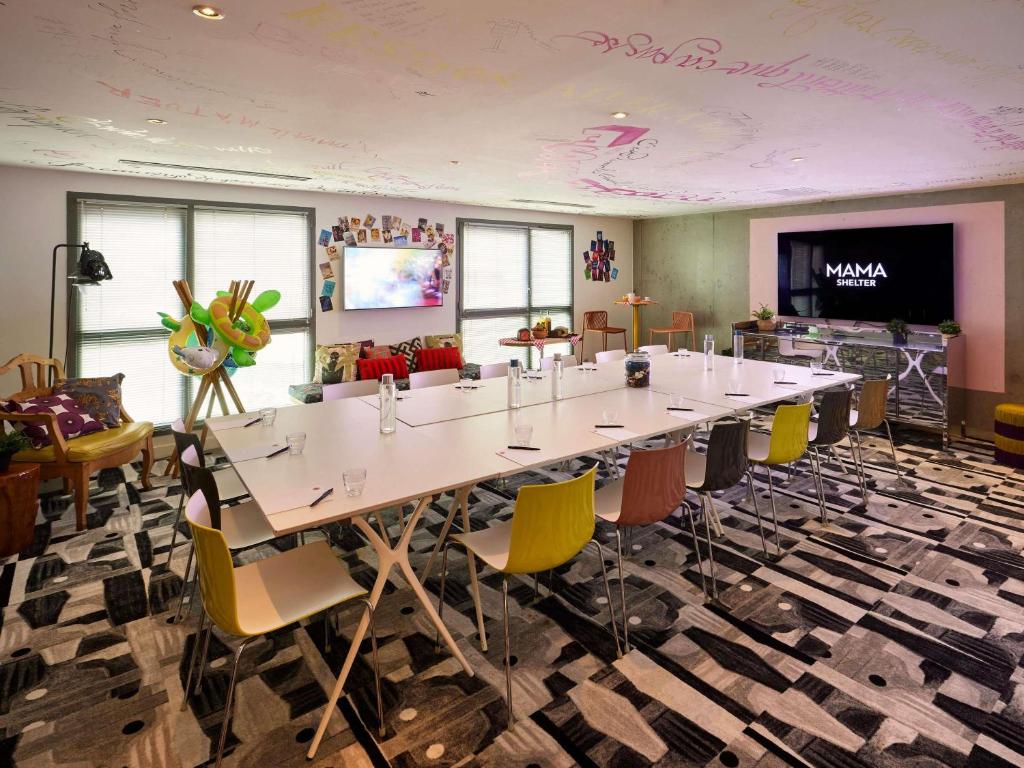 Mama Shelter Lyon - Resim 37