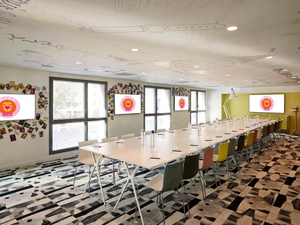 Mama Shelter Lyon - Resim 39