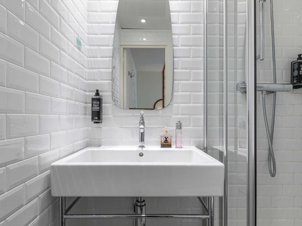 ibis Styles Paris Eiffel Cambronne - Resim 16