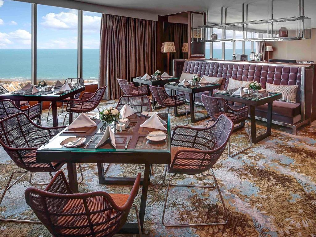 Phòng Suite, Quyền Lui Tới Lounge, 1 Giường Cỡ King