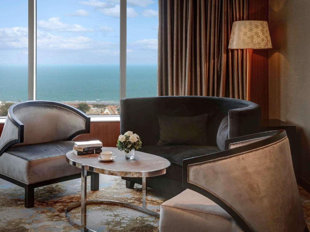 Suite Gia Đình 2 Phòng Ngủ Với Quyền Sử Dụng Lounge
